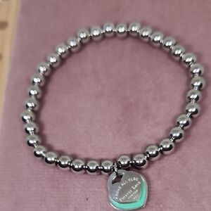 Silver Beaded Bracelet with Heart Charm Strech Gold Plated Silver Tone 18K